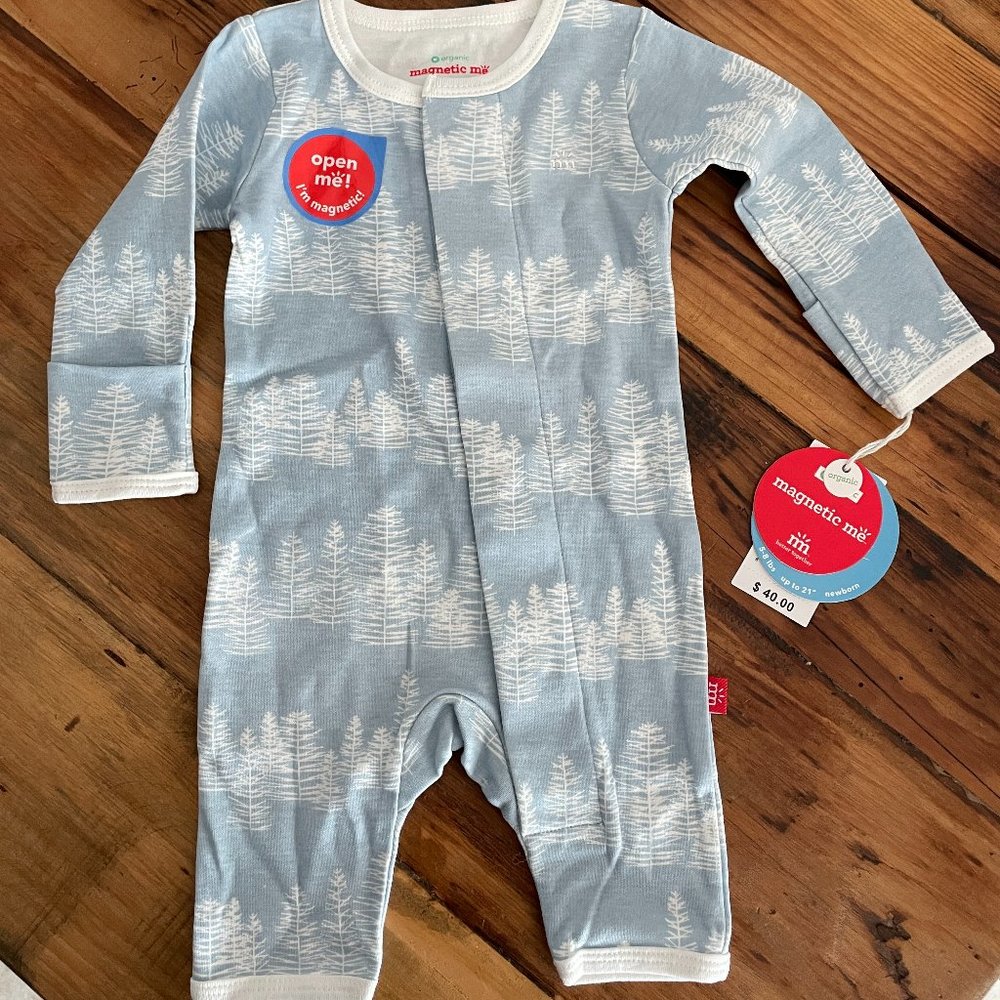 NWT Magnetic Me Coveralls in Aspen - size Newborn